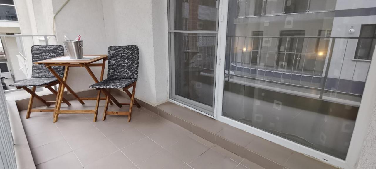 Mike Studio Mamaia Nord Apartman Năvodari Kültér fotó