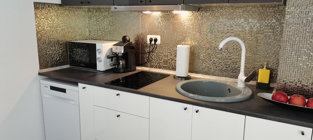 Mike Studio Mamaia Nord Apartman Năvodari Kültér fotó
